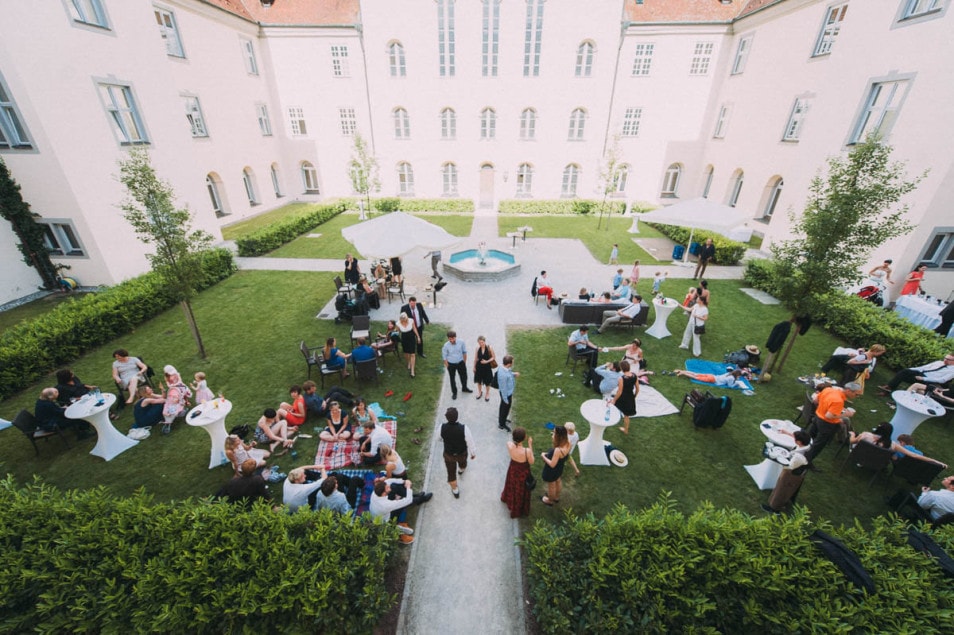 Schlossgarten als Kulisse für Hochzeitsfeier