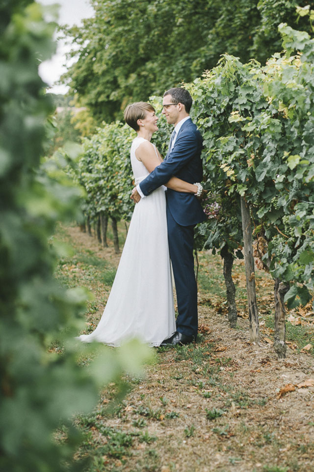 Hochzeit in den Weinbergen – natürlich, schlicht und wunderschön!