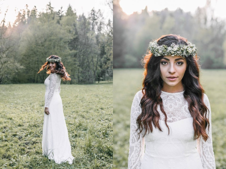 Boho Braut mit Langarmkleid und Blumenkranz im Haar