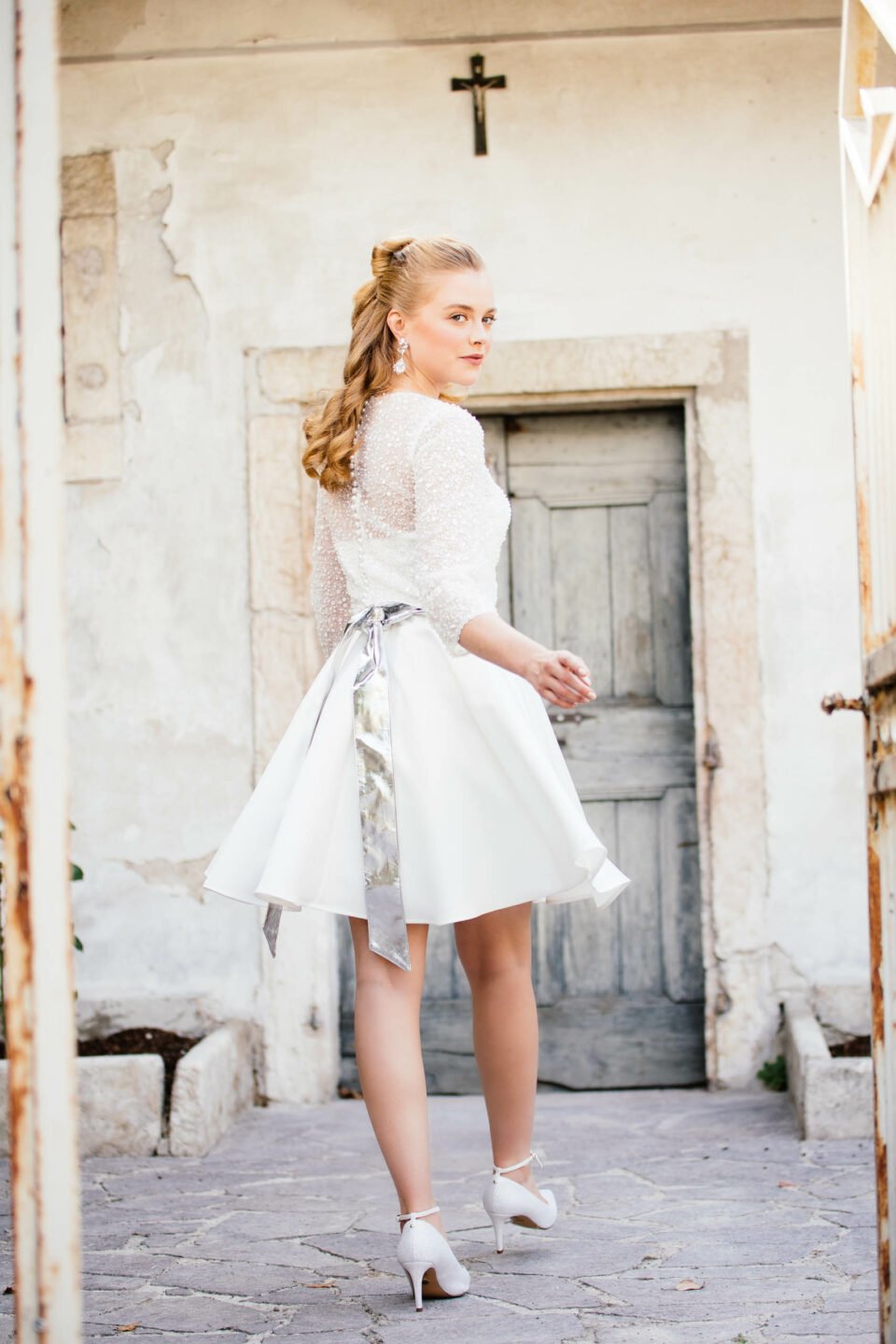 Ballerina Brautkleid Bailey von hinten mit Schleifengürtel