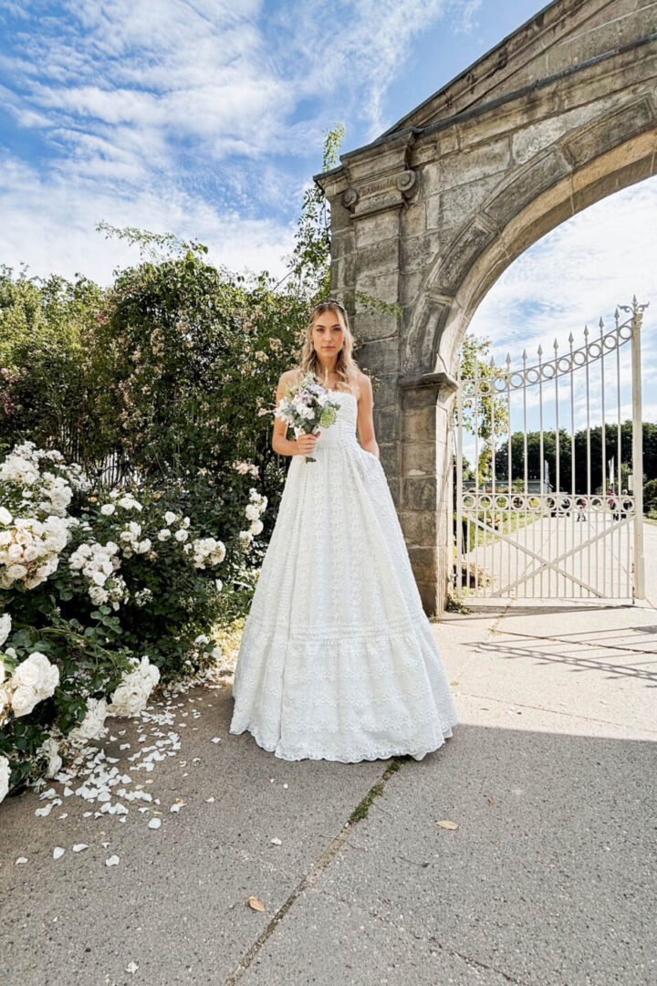 edles Boho Brautkleid mit Taschen