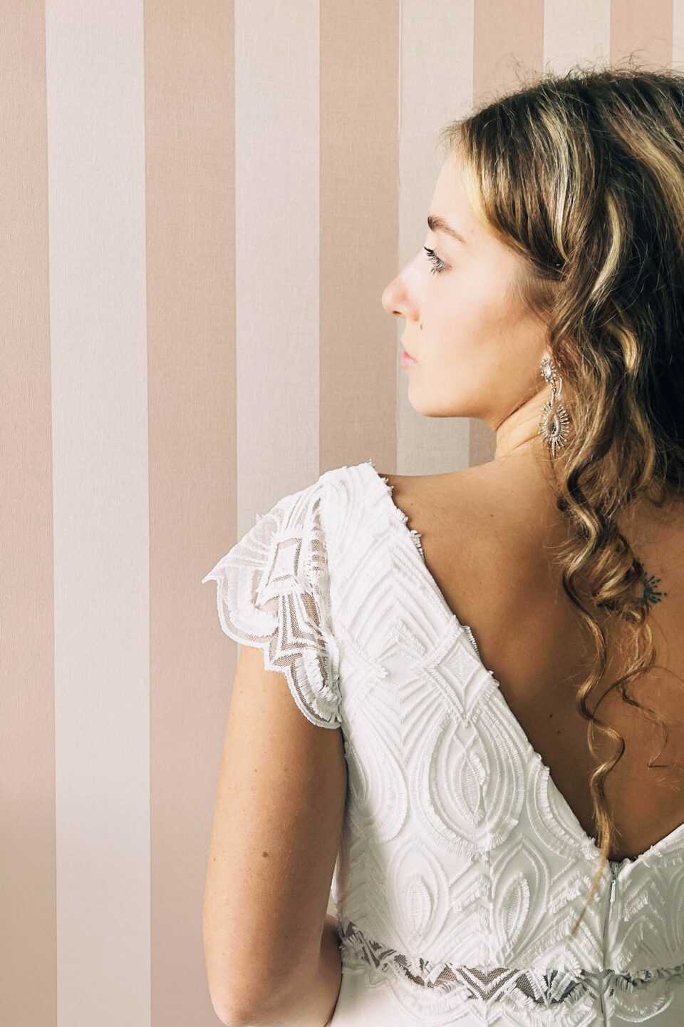 Vintage Brautkleid V-Neck mit Spitze